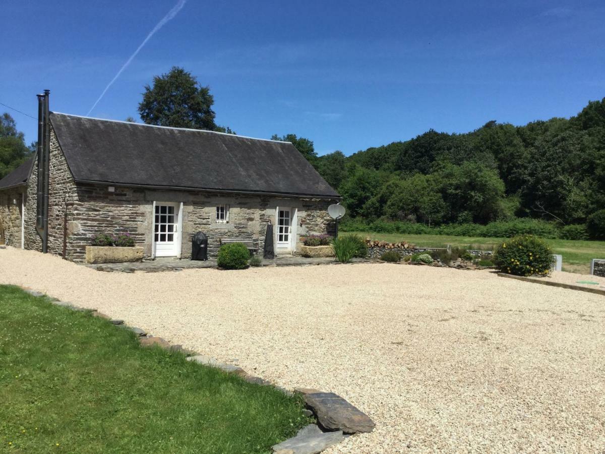 Gite Moulin Du Squiriou Berrien Bagian luar foto